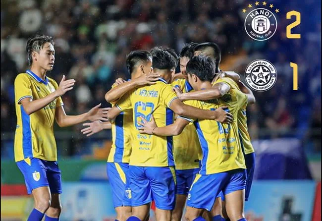 Giao diện full88 tặng 88k trên điện thoại di động, hiển thị ứng dụng mượt mà và thân thiện